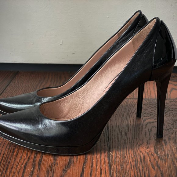 Herve Leger Albee Leather Pumps - Picture 2 of 10